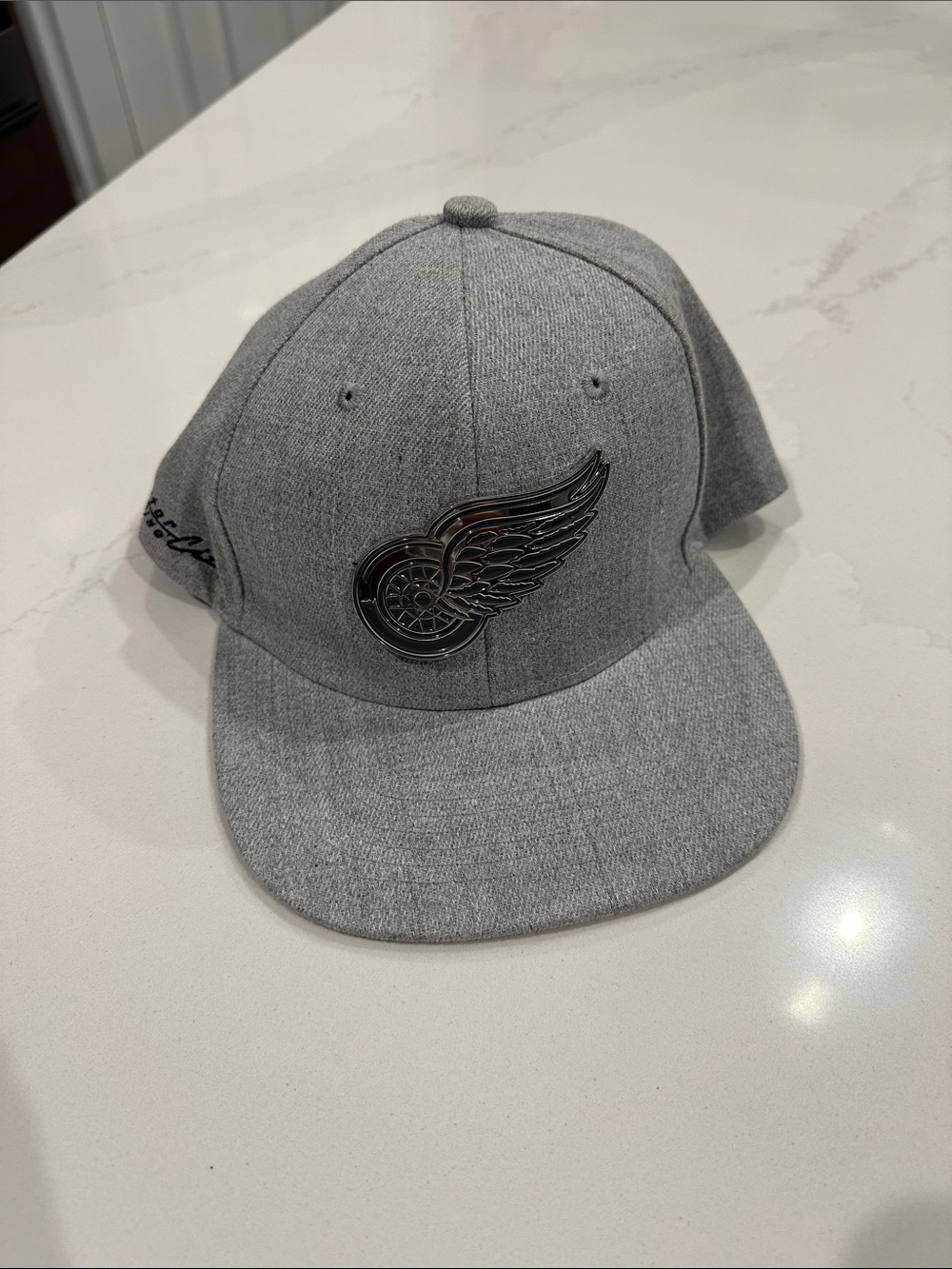 Detroit Red Wings Gray SnapBack Motor City Casino Hat